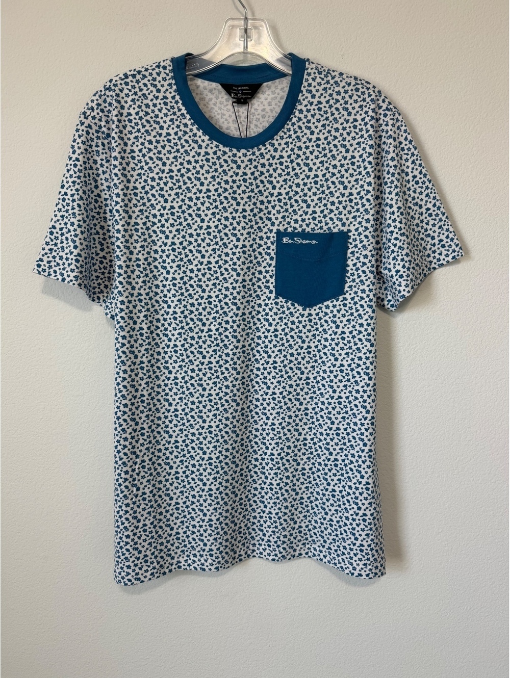 Ben Sherman NWT Blue/White Floral Short Sleeve Crew Neck T-Shirt Men's Size M